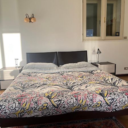 Casina Apartment Беладжо Екстериор снимка