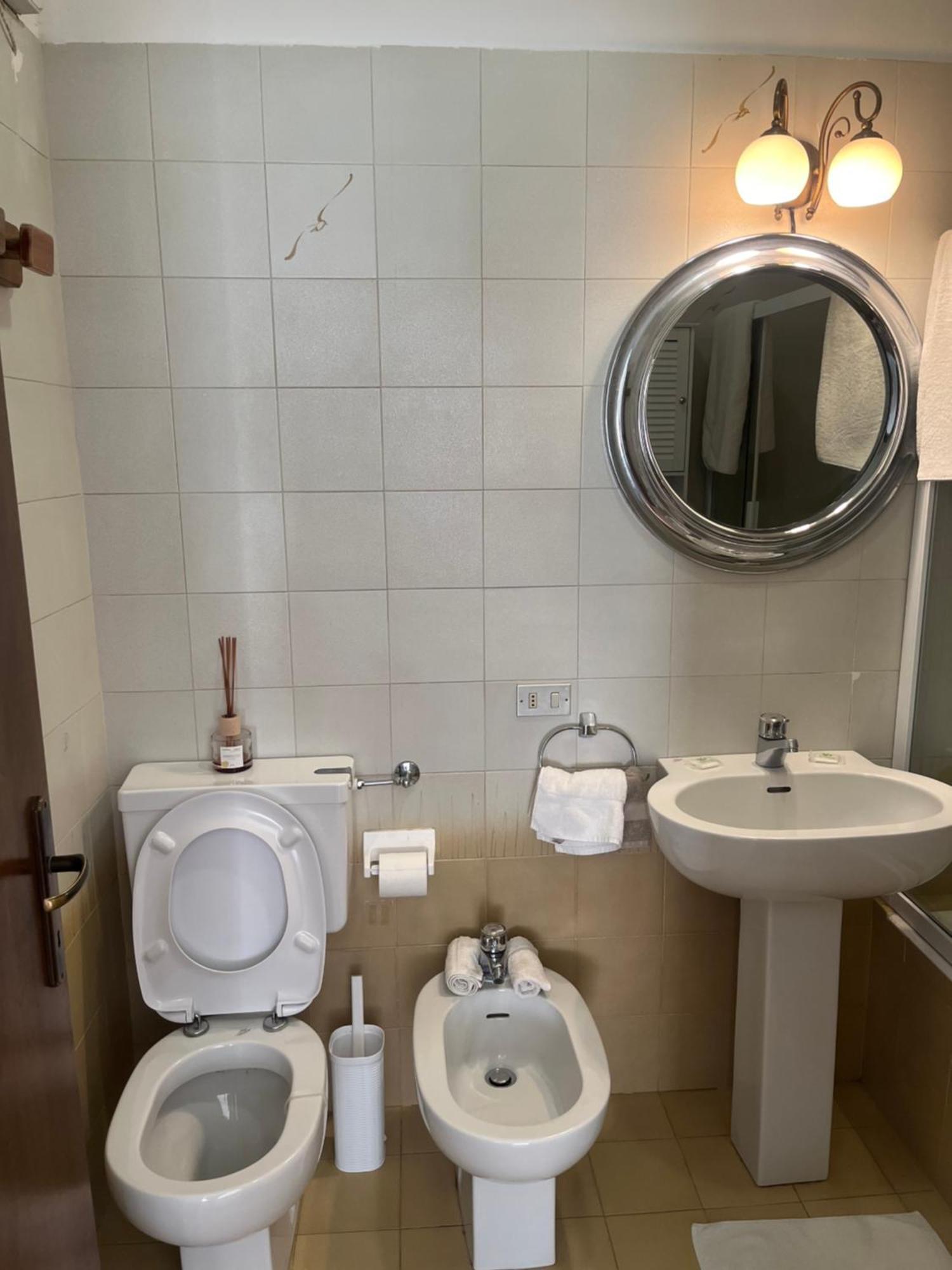 Casina Apartment Беладжо Екстериор снимка
