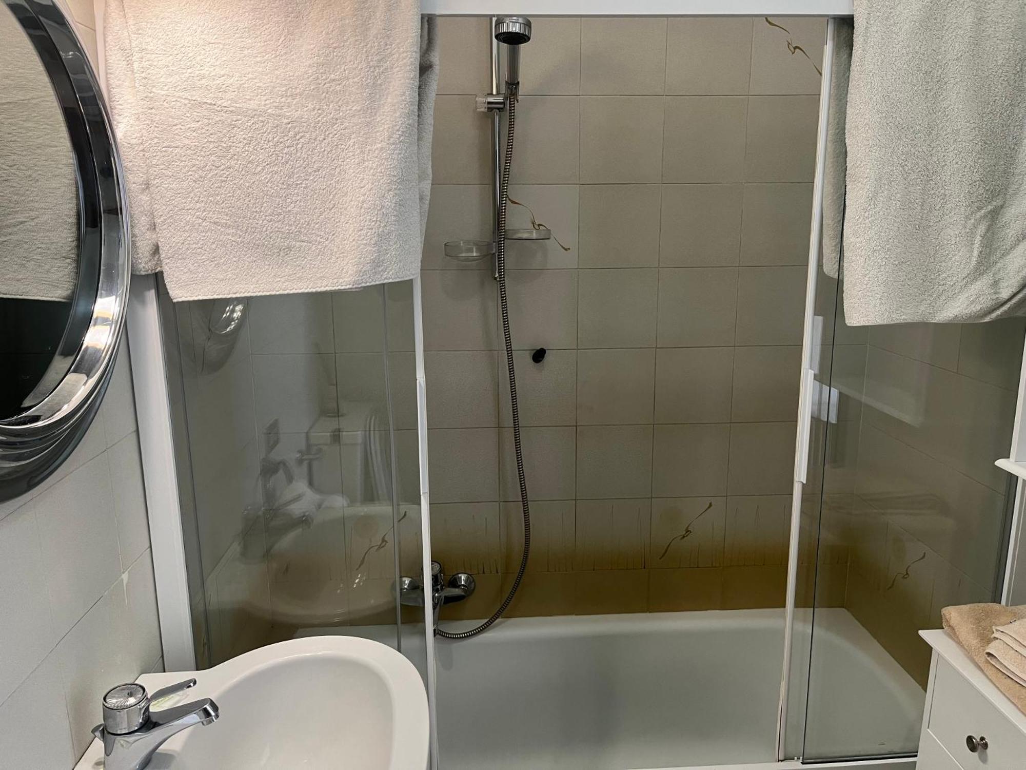 Casina Apartment Беладжо Екстериор снимка