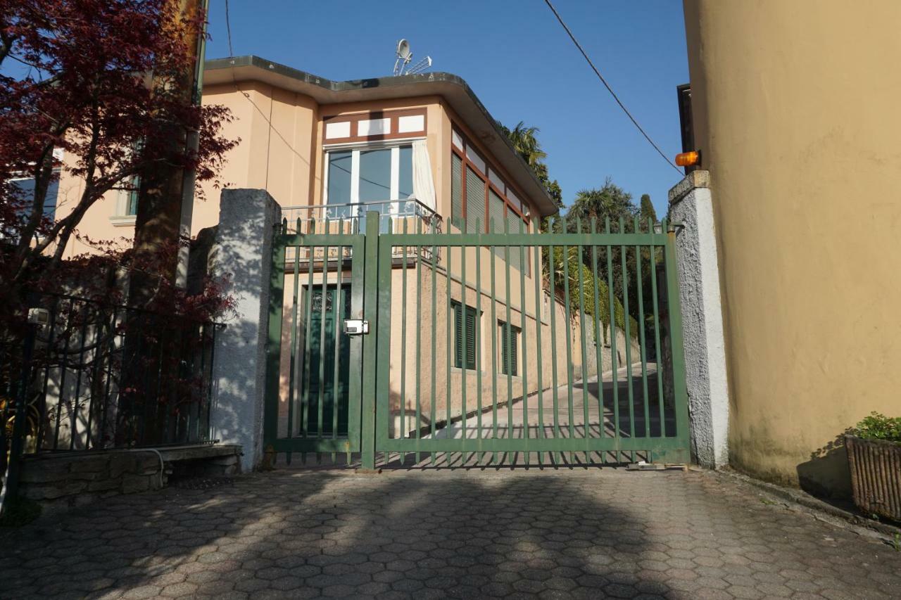 Casina Apartment Беладжо Екстериор снимка